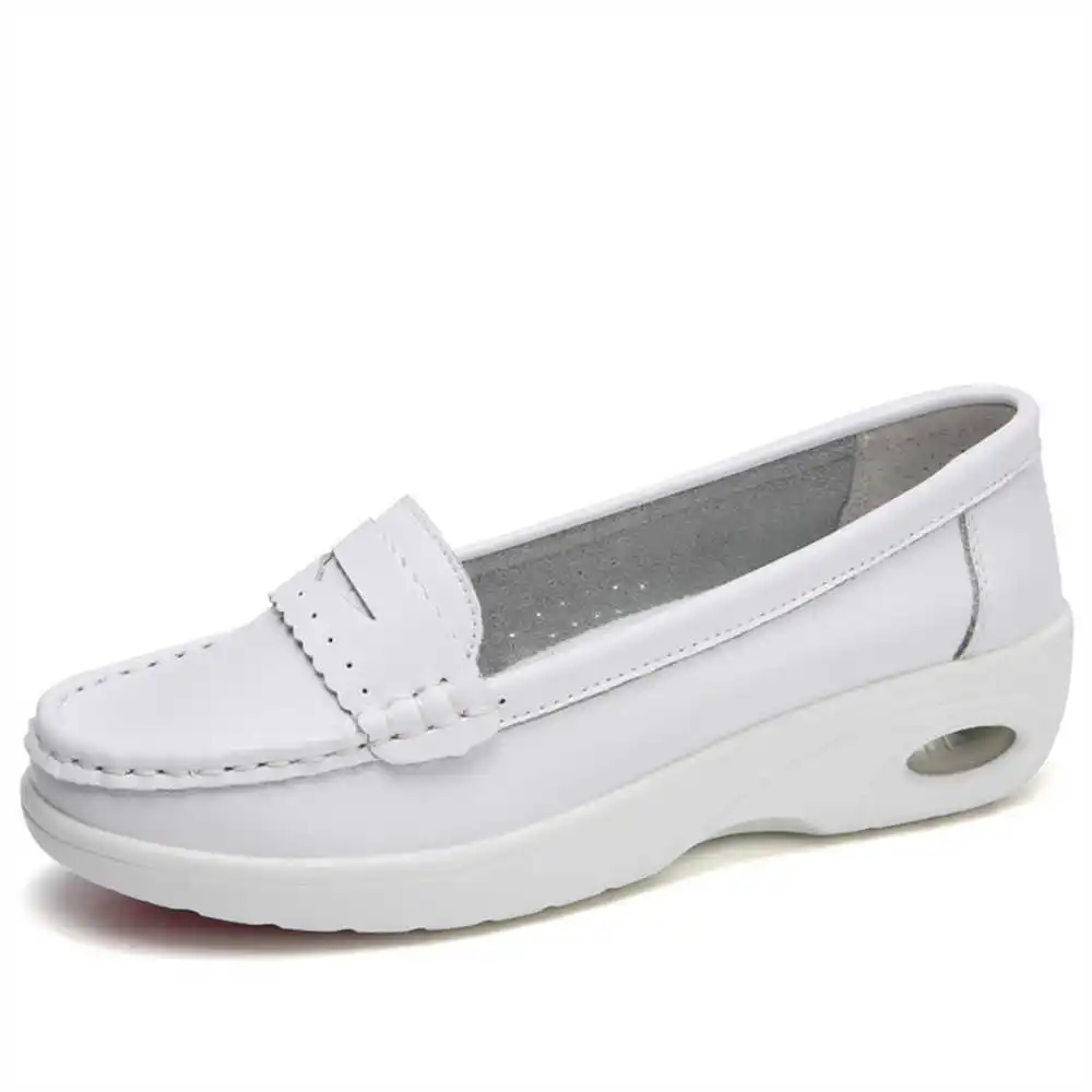 Thick Sole Slipon White Traine - Tech Guy Accessories recensione e prezzo