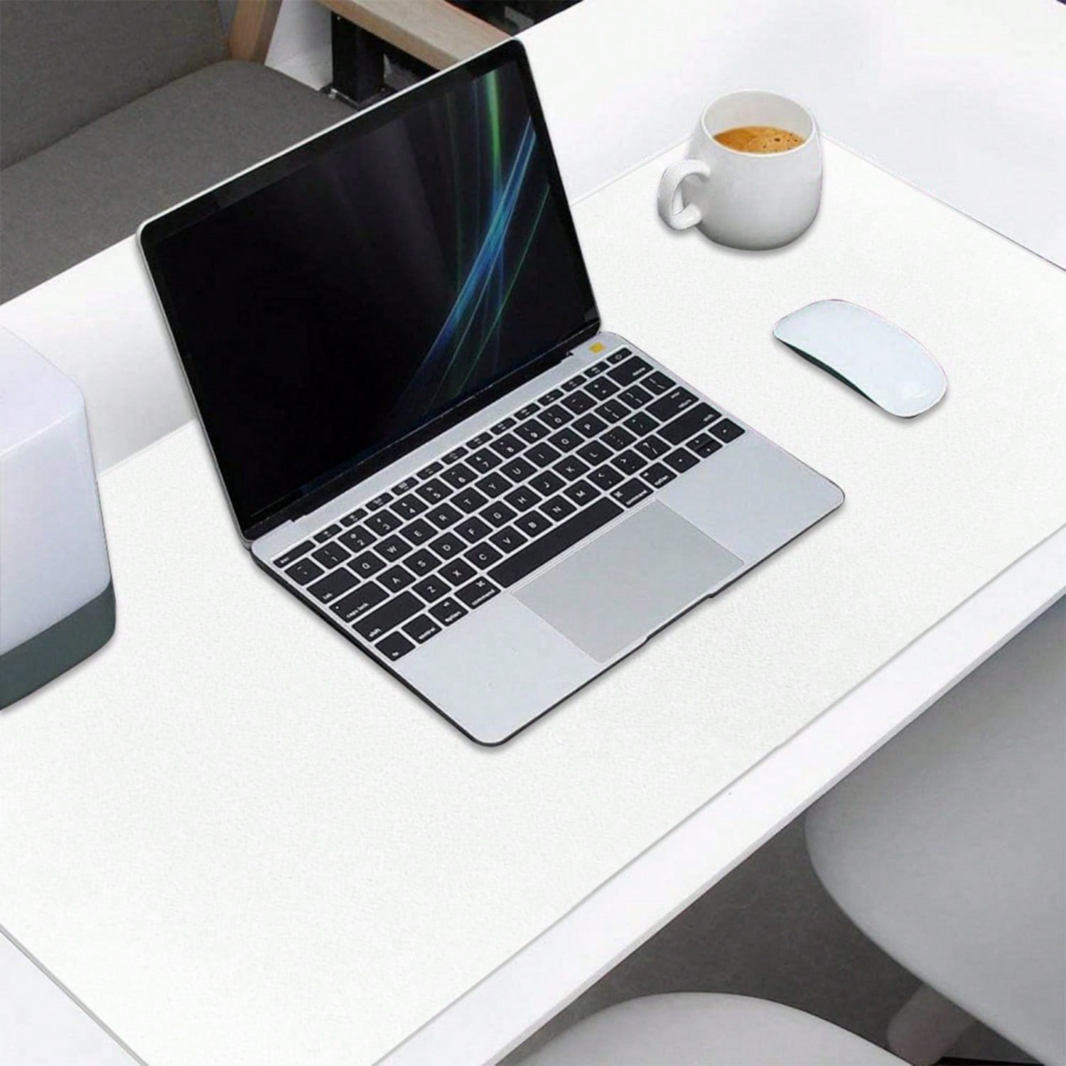 One Large E-Sports Gaming Mous - Tech Accessories Designer recensione e prezzo