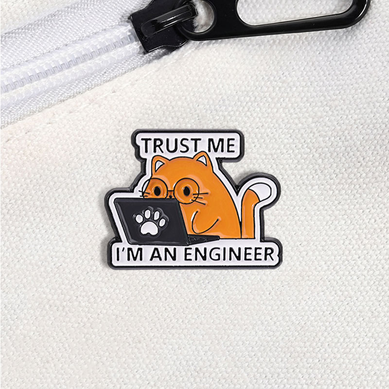 I'm An Engineer Quote Enamel P - Trending Tech Accessories recensione e prezzo
