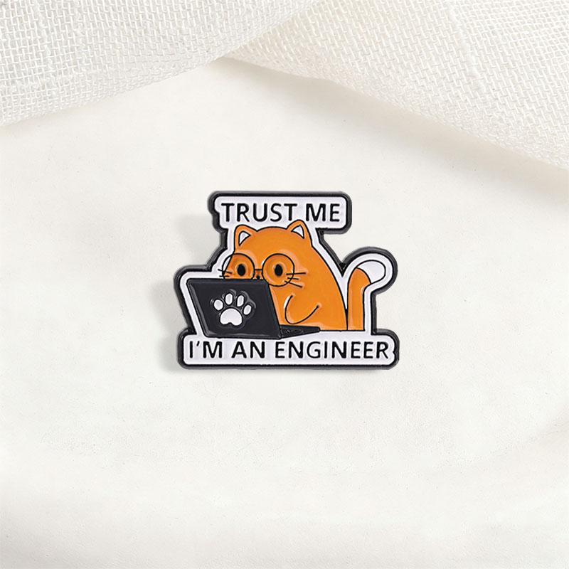 I'm An Engineer Quote Enamel P - Trending Tech Accessories recensione e prezzo