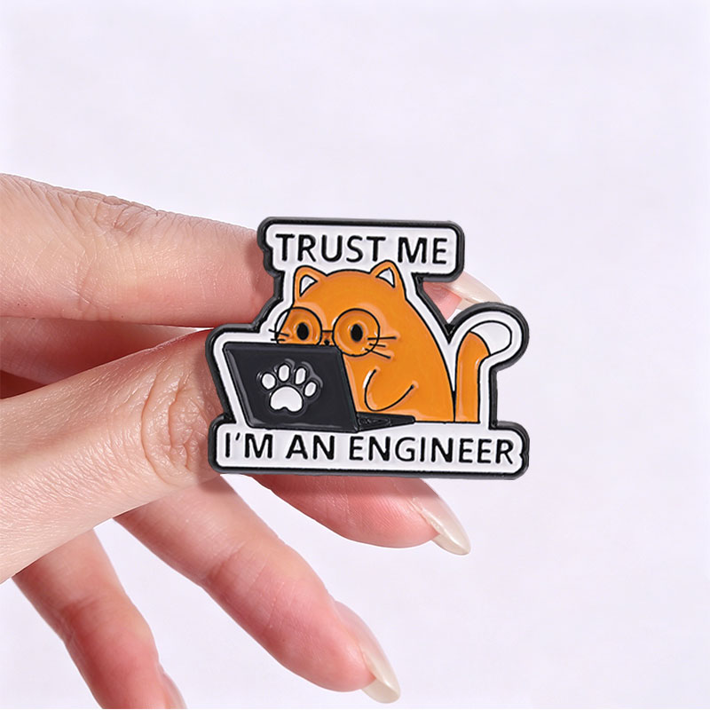 I'm An Engineer Quote Enamel P - Trending Tech Accessories recensione e prezzo