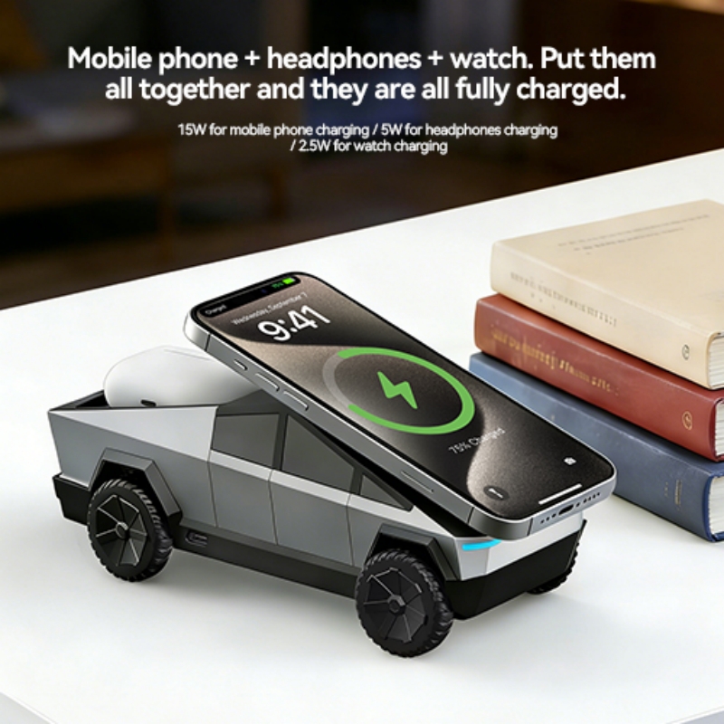 Desktop Stand 3-in-1 CyberDock - Wireless Charger 3 In 1 recensione e prezzo