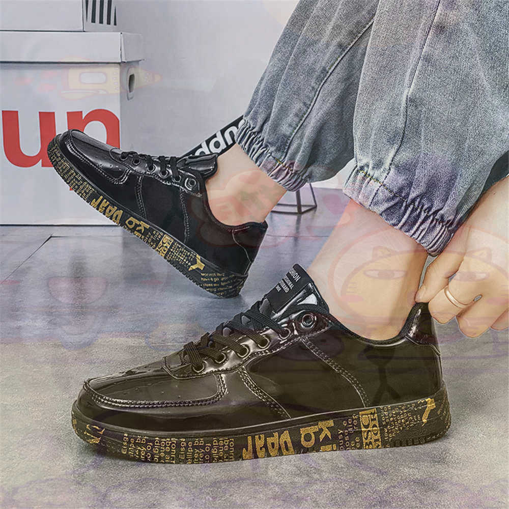 Round Foot Size 45 Sneakers Wh - Trending Tech Accessories recensione e prezzo