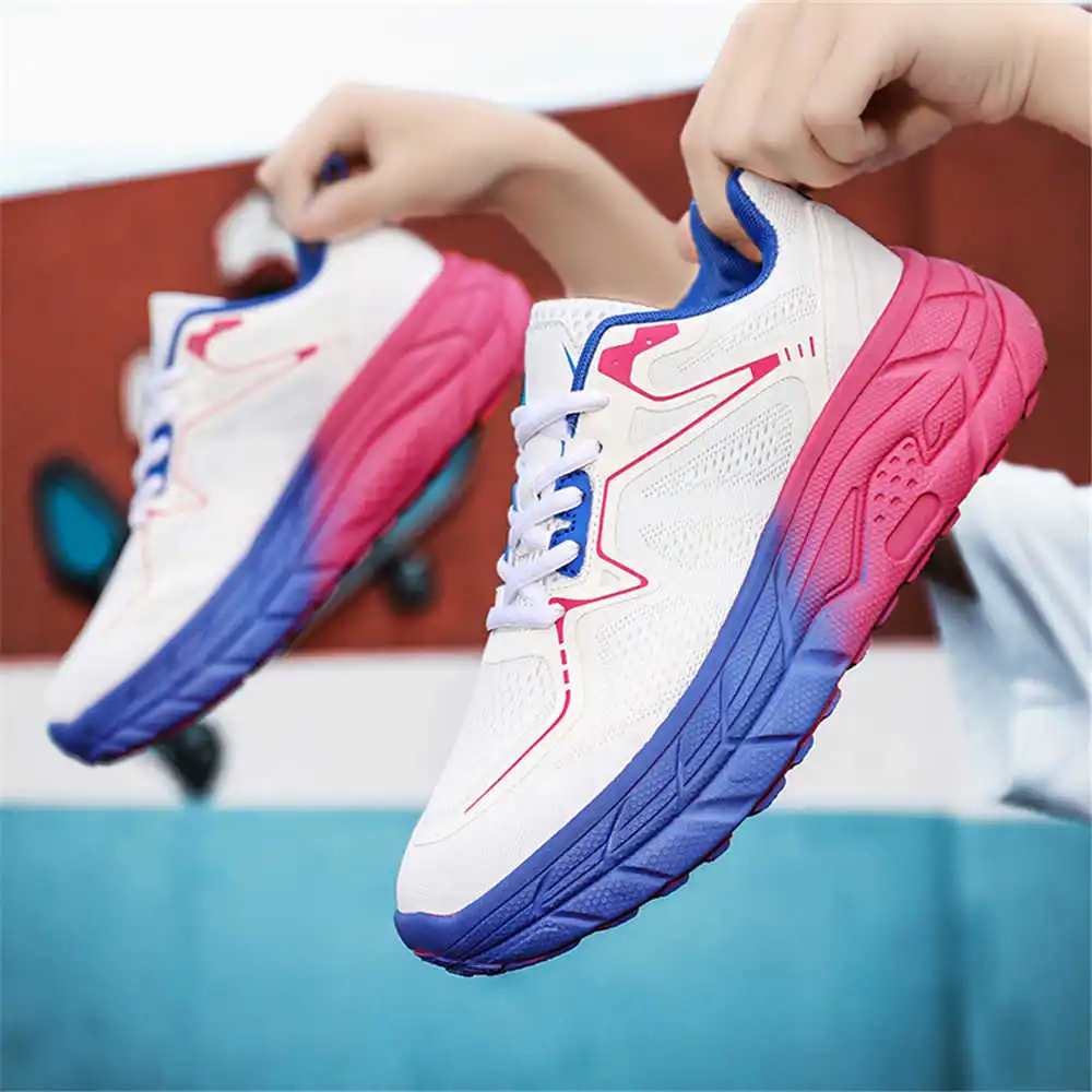 Does Not Slip Size 37 Shoes Si - Trending Tech Accessories recensione e prezzo