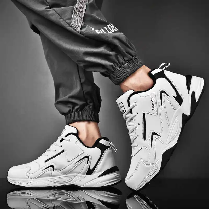 Cold-proof Spring Gym Sneakers - Tech Accessories Industry recensione e prezzo